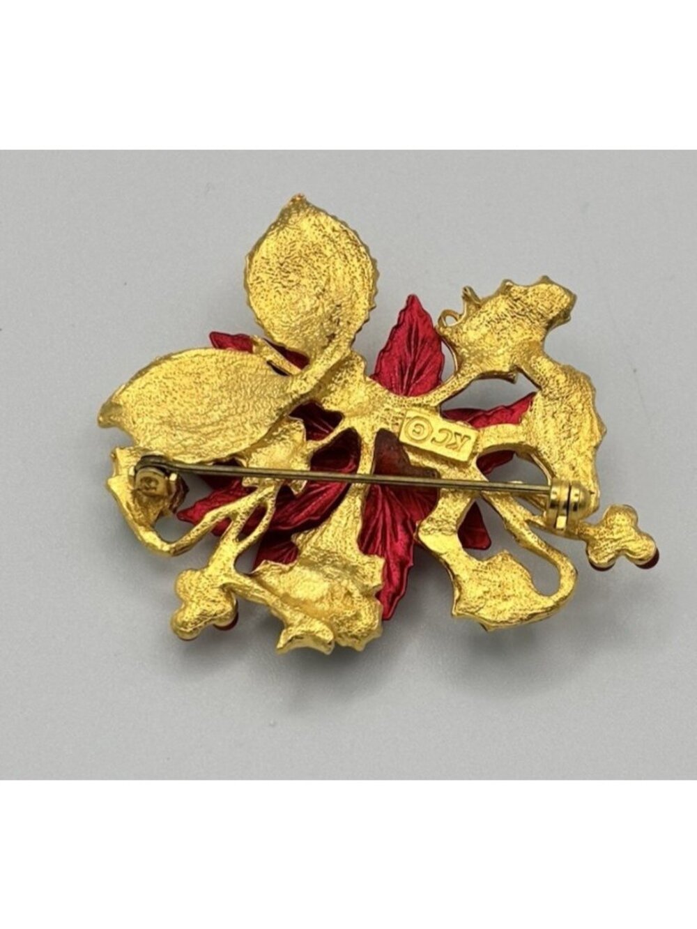 Kenneth Cole Vintage Red Poinsettia Brooch Gold Faux Pearl Signed 2 in. Metal - Picture 2 of 4